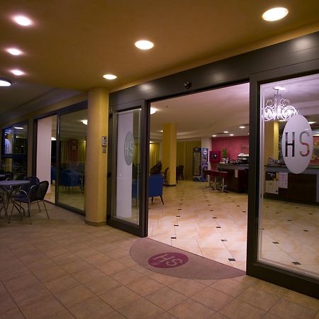 Hotel Semprini Bellaria-Igea Marina Bagian luar foto