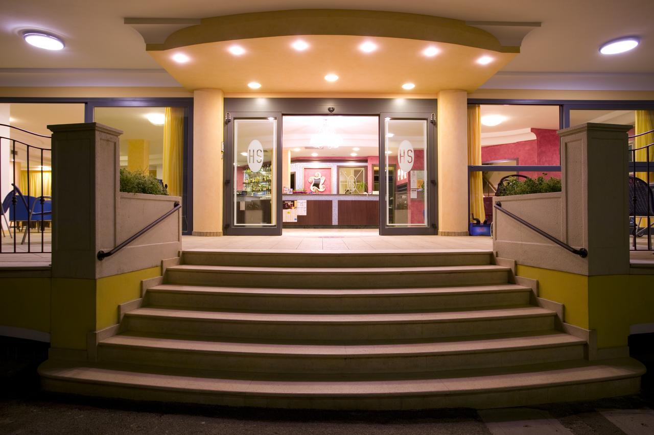 Hotel Semprini Bellaria-Igea Marina Bagian luar foto